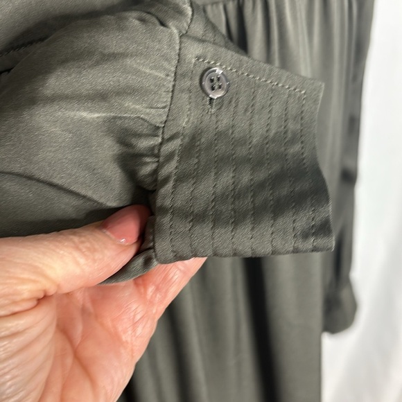 VINCE Silk Green V Neck Popover Long Sleeve Blouse Top Small - Picture 7 of 8